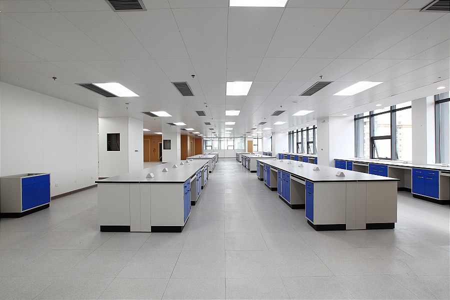 实验室-玉林市第一人民医院门急诊医技楼六层检验中心室内装饰工程