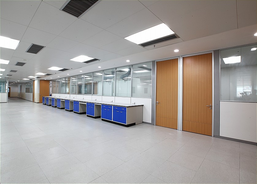 实验室-玉林市第一人民医院门急诊医技楼六层检验中心室内装饰工程